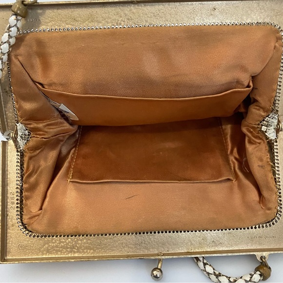 Whiting and Davis Metal Mesh Kiss Lock Bag in Ivory - Picture 7 of 14